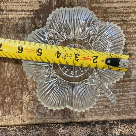 Shamrock Shaped Glass Candy Dish 6” Across Four Leaf Clover - Picture 6 of 8